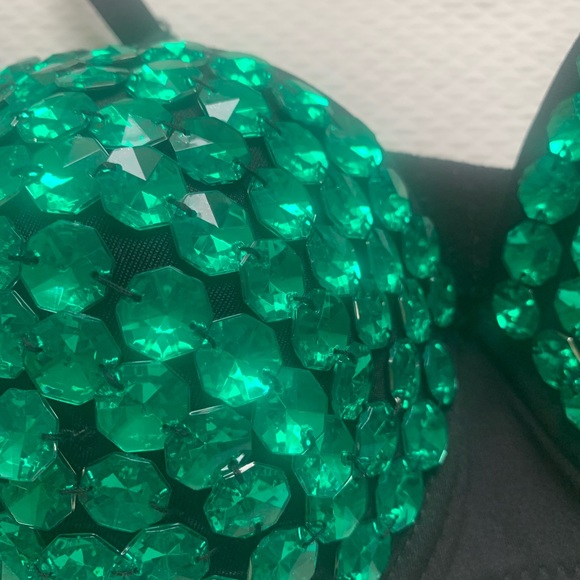 Sexy Rhinestone BodyBra black bra embellished with green acrylic rhinestones π - Picture 2 of 4